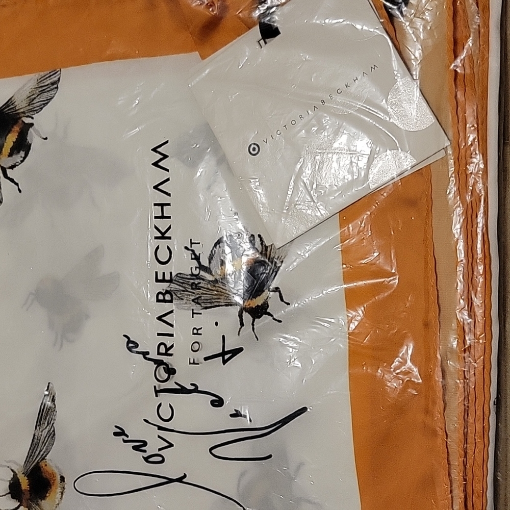 NWT Victoria Beckham x Target Bee Scarf - Rare & Very Hard to Find New - Vintage